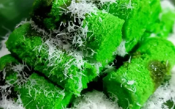 Kue Putu Bambu: Jajanan Tradisional Indonesia Yang Manis Gurih