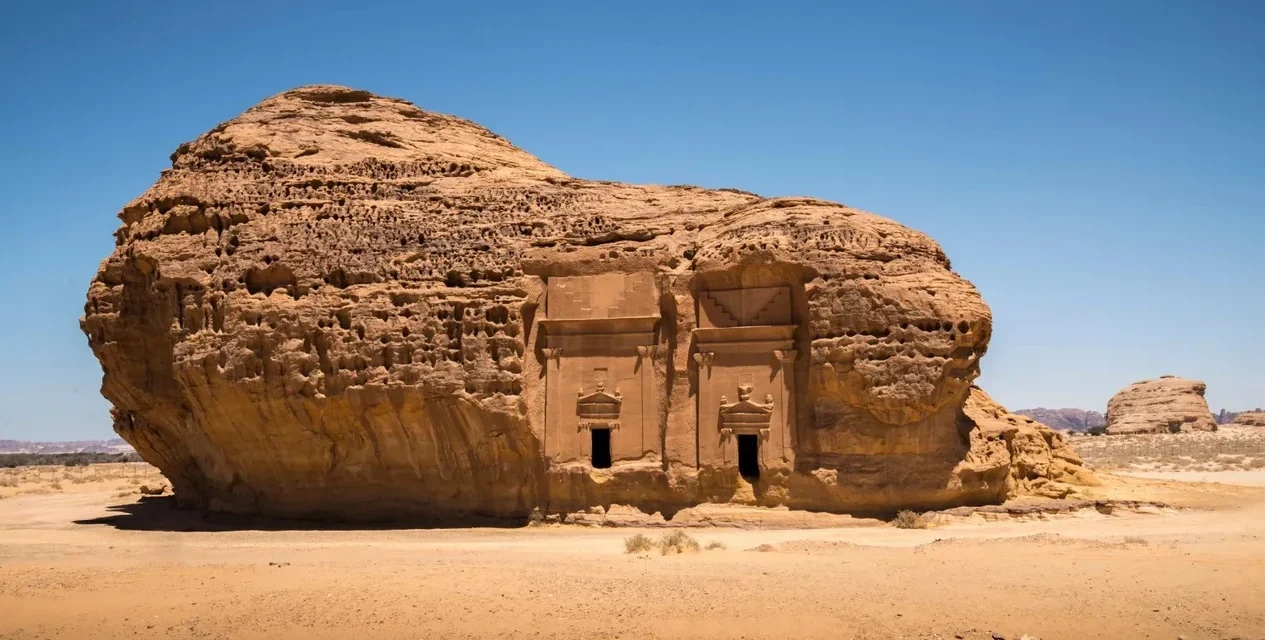 Situs Hegra Selalu Menjadi Destinasi Menarik Bagi Wisatawan