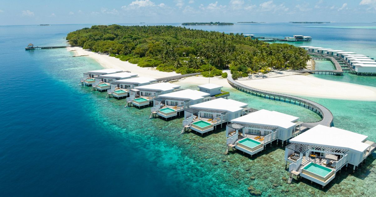 Maldives Surga Tropis Dunia Dengan Laut Biru Yang Memikat